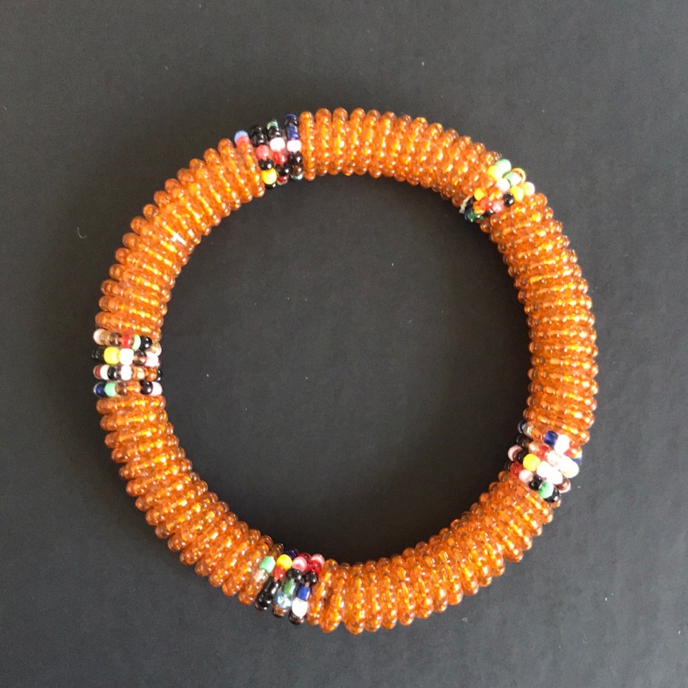 NWOT Chunky Seed Bead Bangle Bracelet